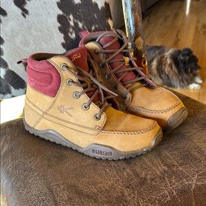 KURU Women's Winter Boots - Brown and Red